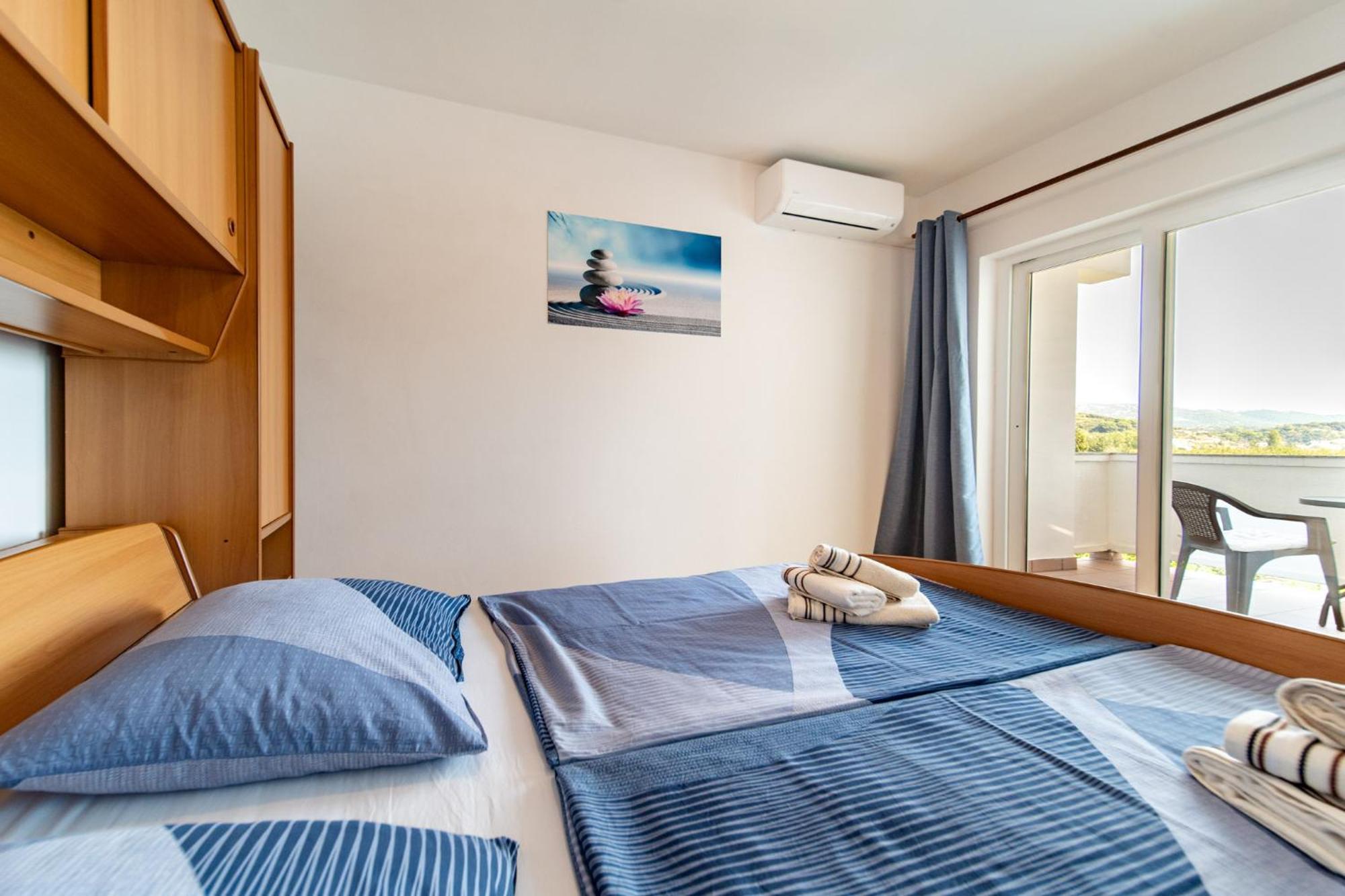 Apartments Lores 라브 외부 사진