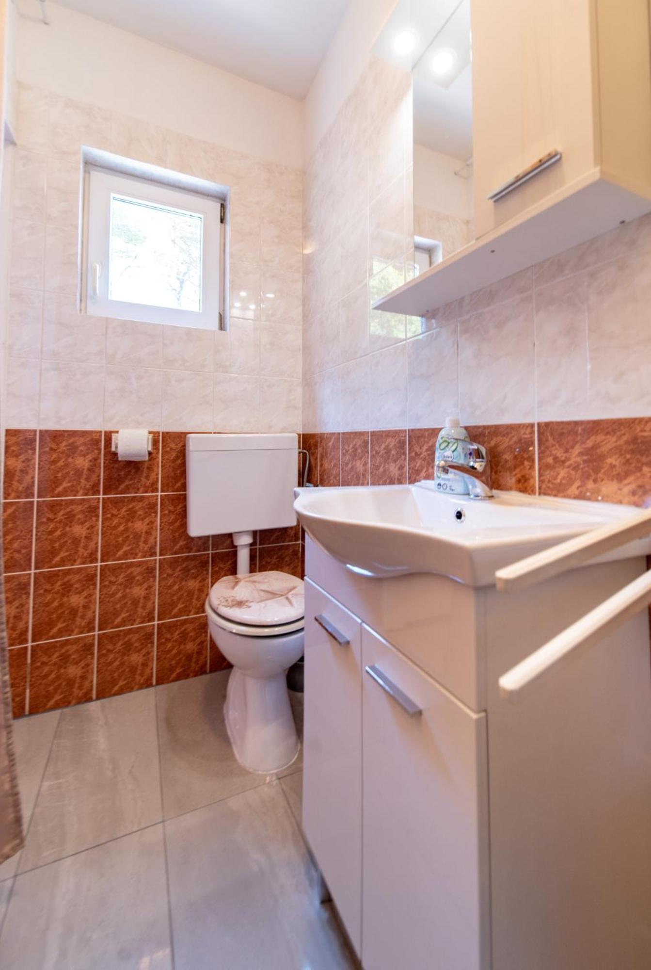 Apartments Lores 라브 외부 사진