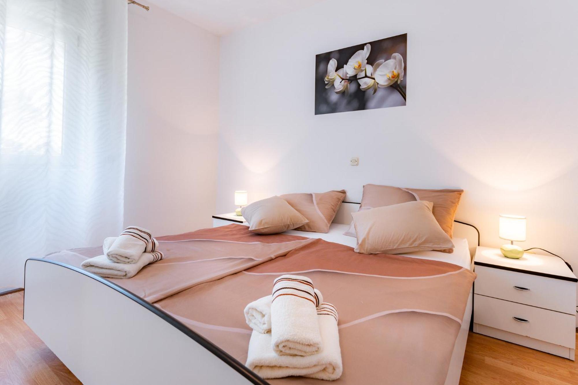 Apartments Lores 라브 외부 사진