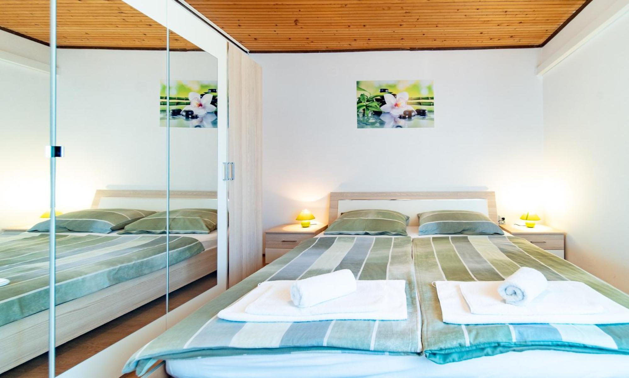 Apartments Lores 라브 외부 사진