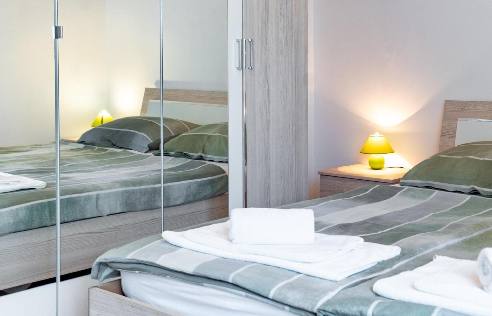 Apartments Lores 라브 외부 사진